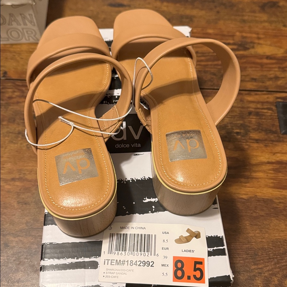 DV by Dolce Vita Women's Sharona Block Heel Sandals size 8.5 - Picture 2 of 7